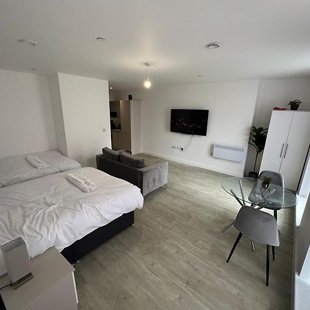 Manchester Old Trafford Studio Apartment Экстерьер фото